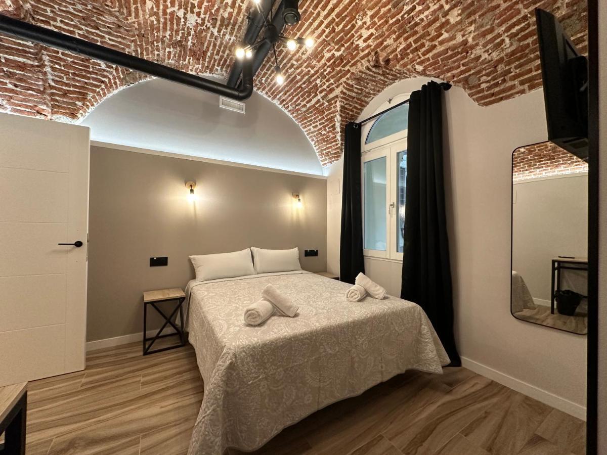 Cc Opera Suites Мадрид Екстериор снимка