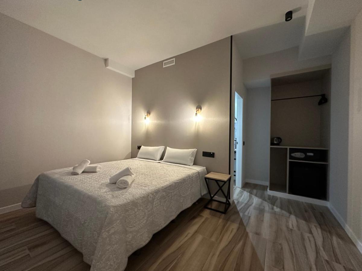 Cc Opera Suites Мадрид Екстериор снимка