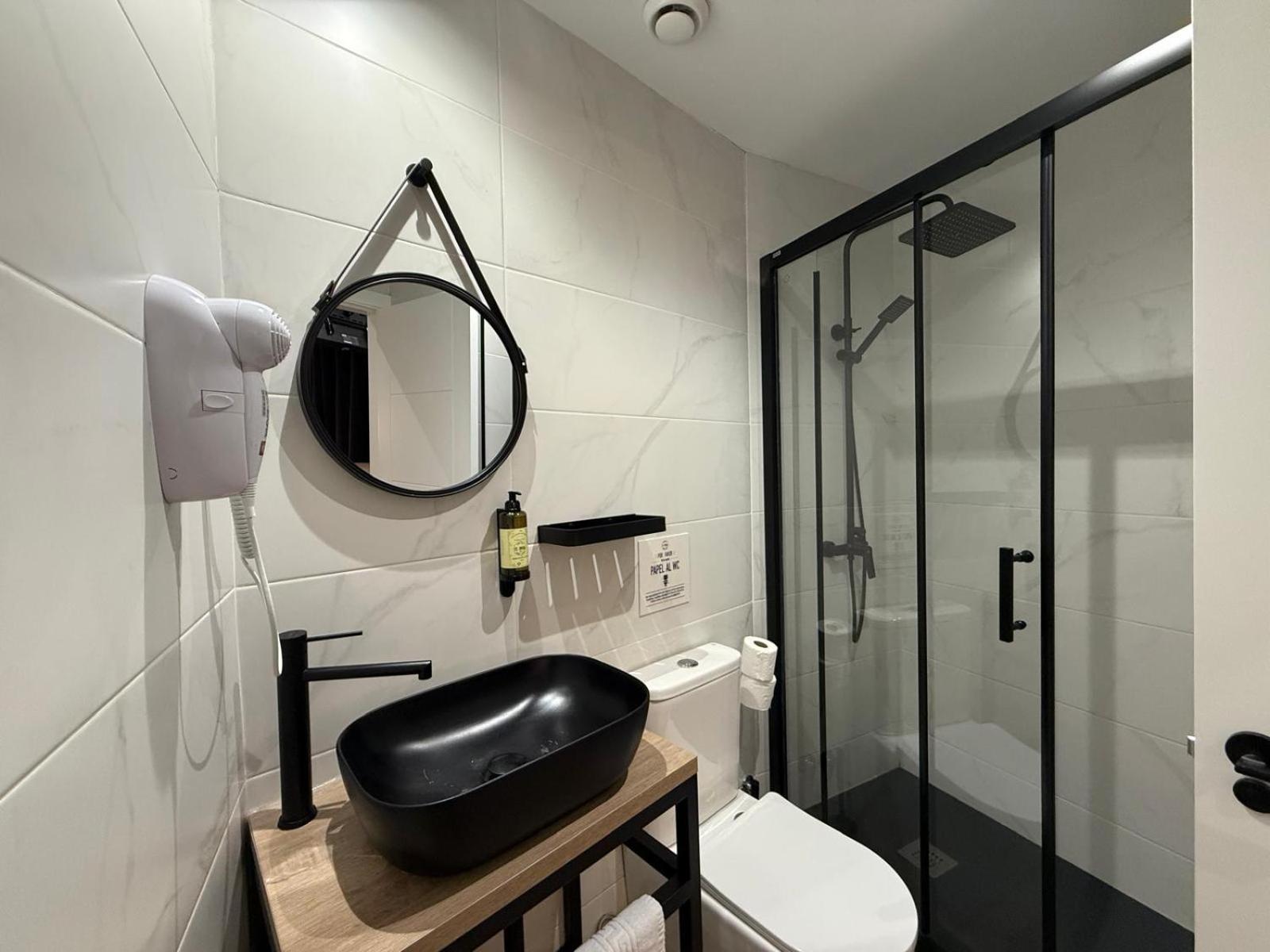 Cc Opera Suites Мадрид Екстериор снимка