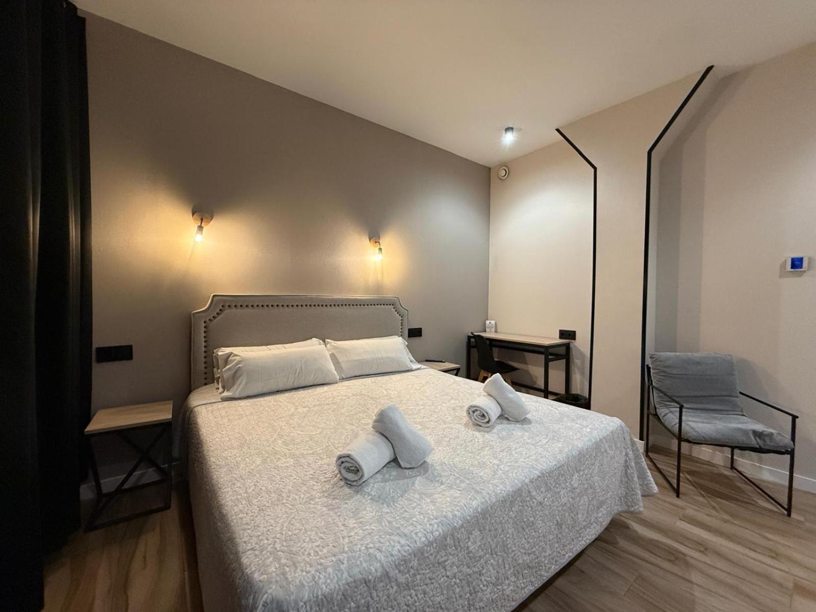 Cc Opera Suites Мадрид Екстериор снимка